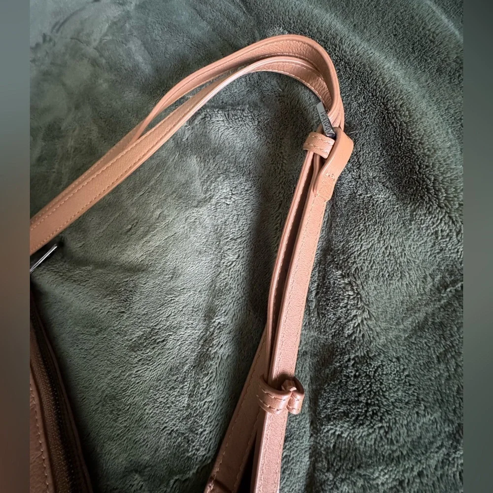 BOTKIER LEATHER VALENTINA ZIP CROSSBODY BAG